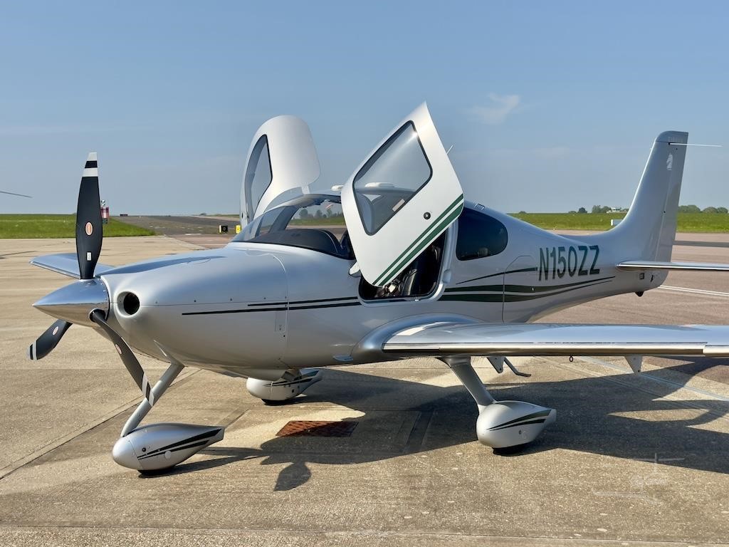 2007 Cirrus SR22 G3 1