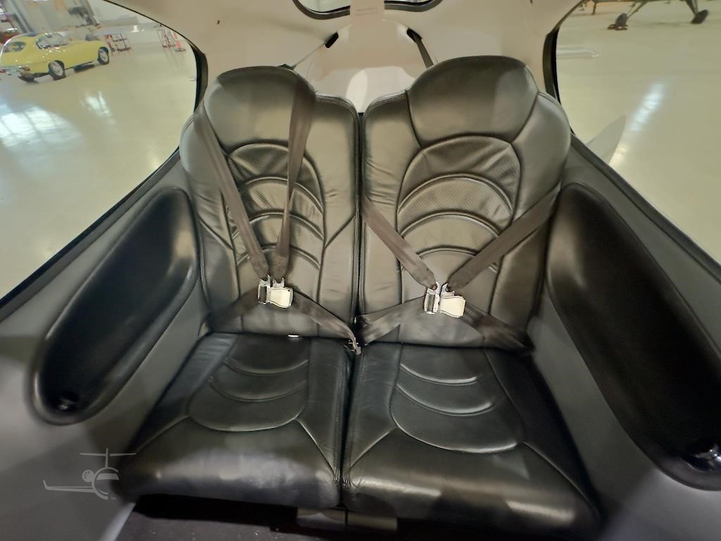 2007 Cirrus SR22 G3 13