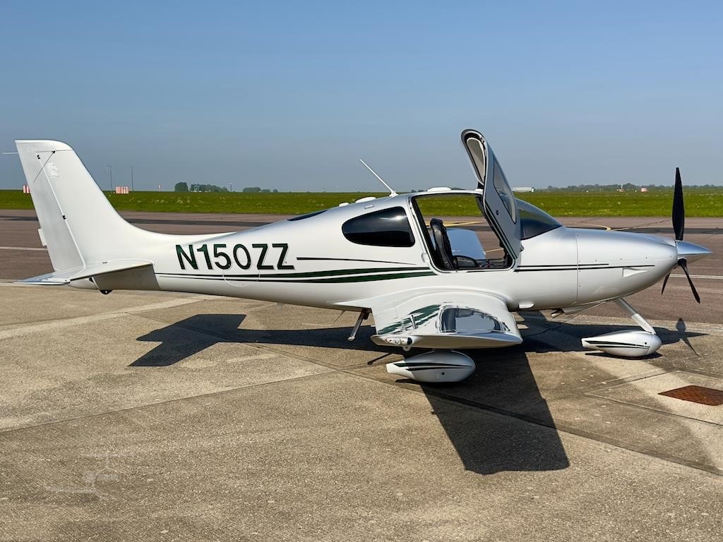2007 Cirrus SR22 G3 7
